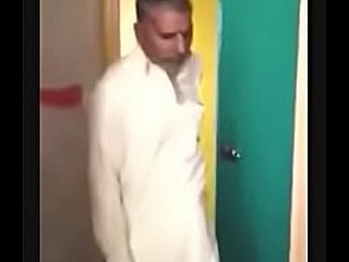 pakistani aunty fucked wide of four paterfamilias