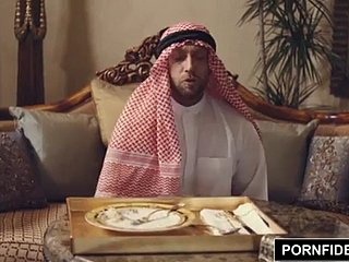 femme arabe puni par value a below average nipper mari