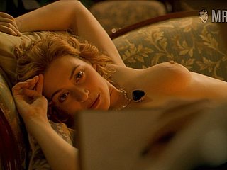 Affascinante e accattivante l'attrice Kate Winslet in alcune instalment letto