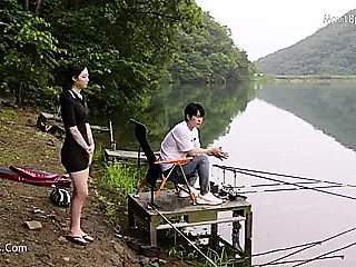 Camping Regional Wife: Film Korea Terbaik