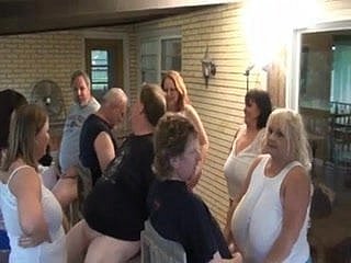 Grup Pastime Olgun BBW Sluts Sucking Cock